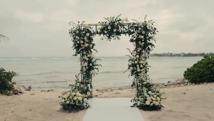 A beach wedding at Villa Bellamar &mdash; play the film